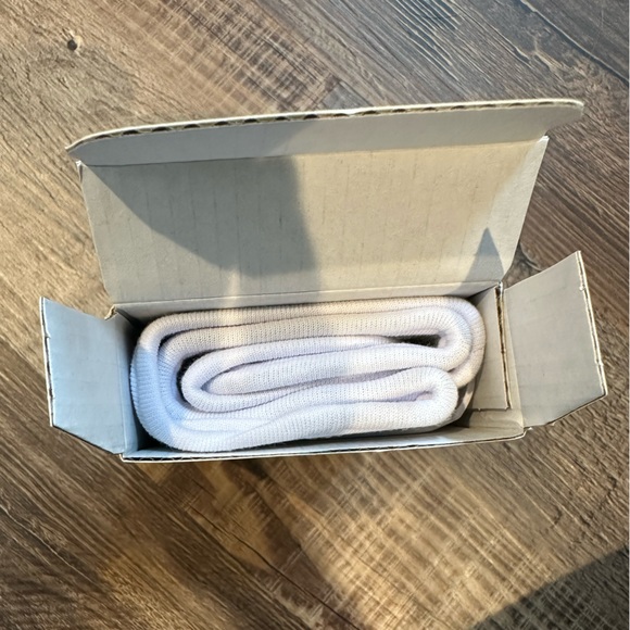 Nanit breathing band unopened NWT size 0-3mo - Picture 2 of 2